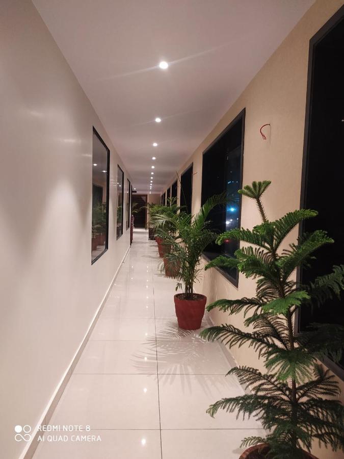 Rajlaxmi Hotel - Free Airport Pickup And Drop Jaipur Luaran gambar